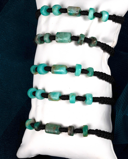 Emerald Friendship Bracelet by Viviana Puello