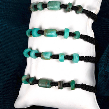 Emerald Friendship Bracelet by Viviana Puello